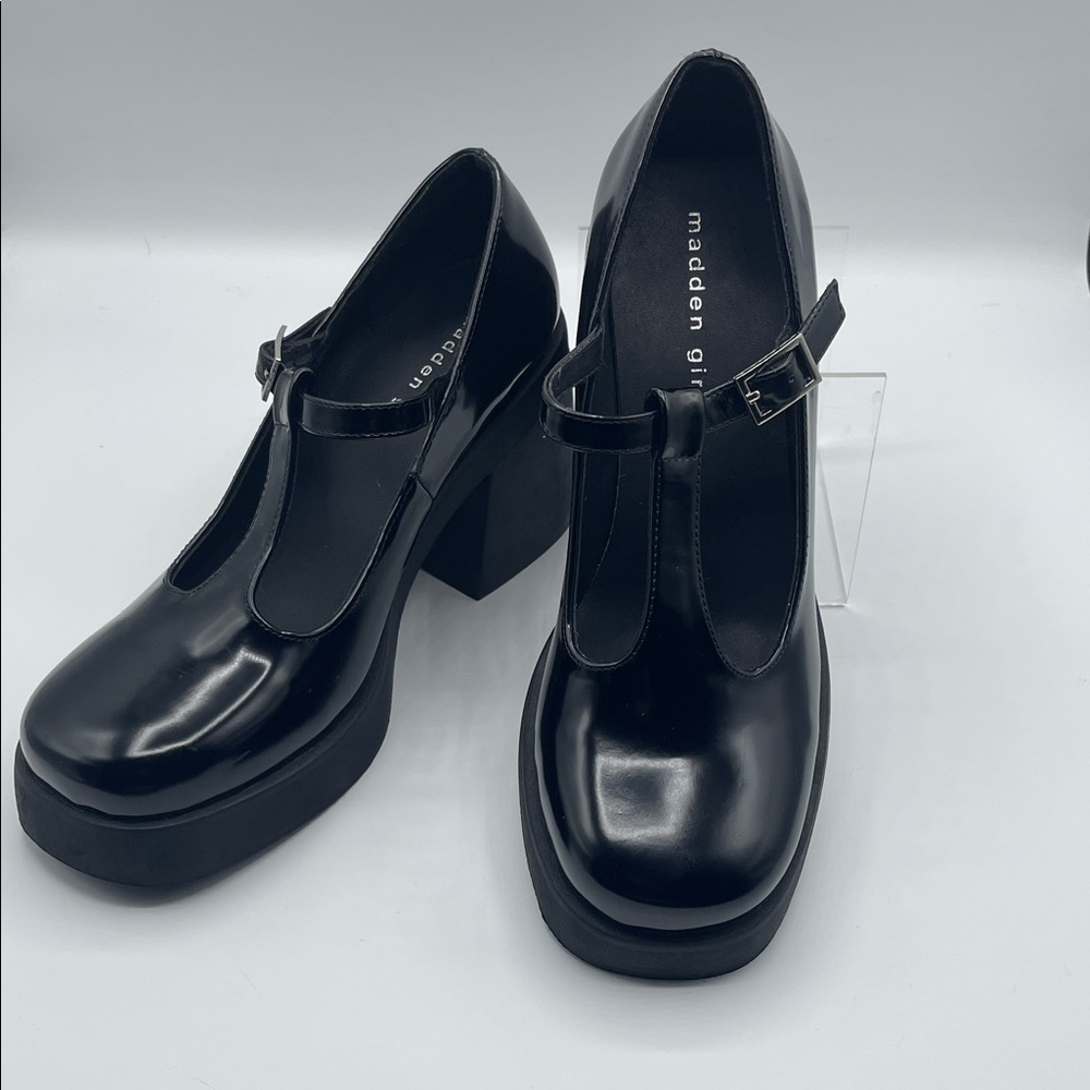 Women’s Madden Girl Black Platform Mary Jane Shoes size 9.5